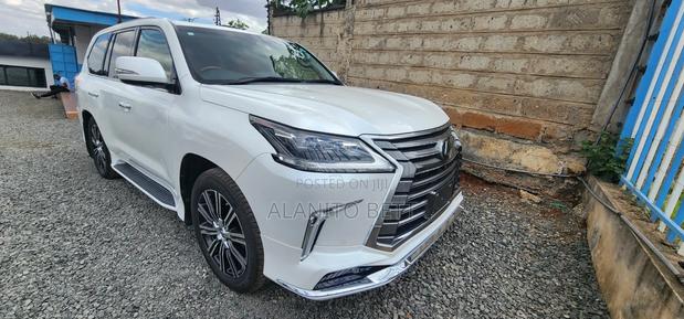 Lexus LX 2019 White
