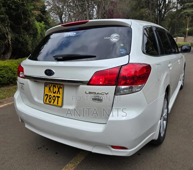 Subaru Legacy 2012 White