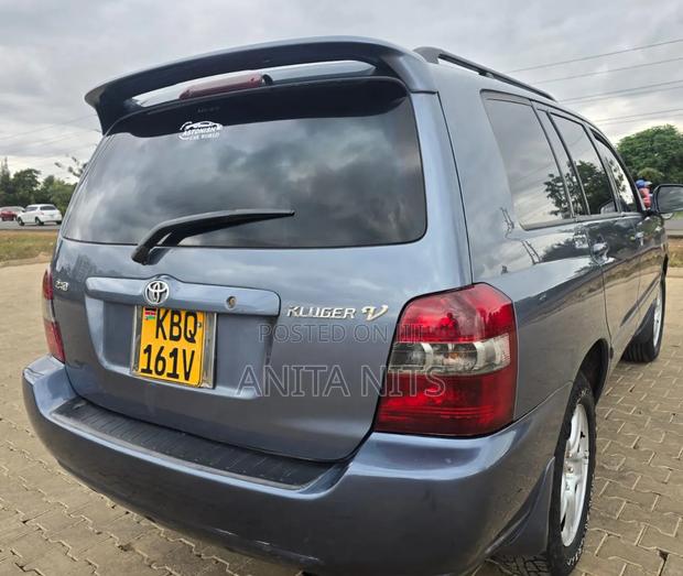 Toyota Kluger 2006 Blue