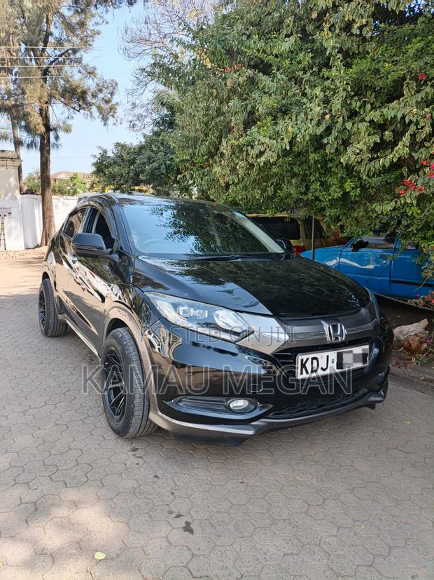 Honda Vezel 2016 Black