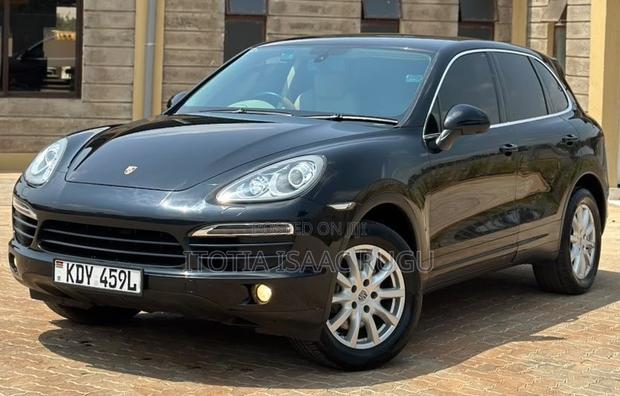 Porsche Cayenne 2015 Black