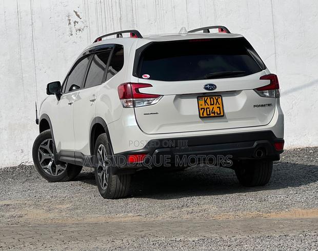 Subaru Forester 2019 White