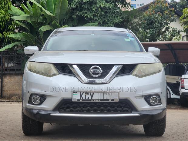Nissan X-Trail 2.0 Petrol AWD 2014 Gray