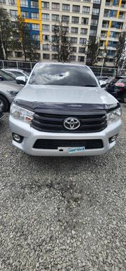 Toyota Hilux 2021 Silver for sale