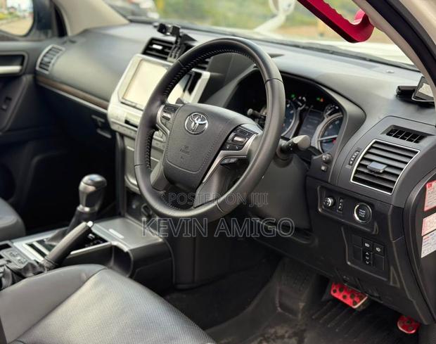 Toyota Land Cruiser Prado 2.7 2022