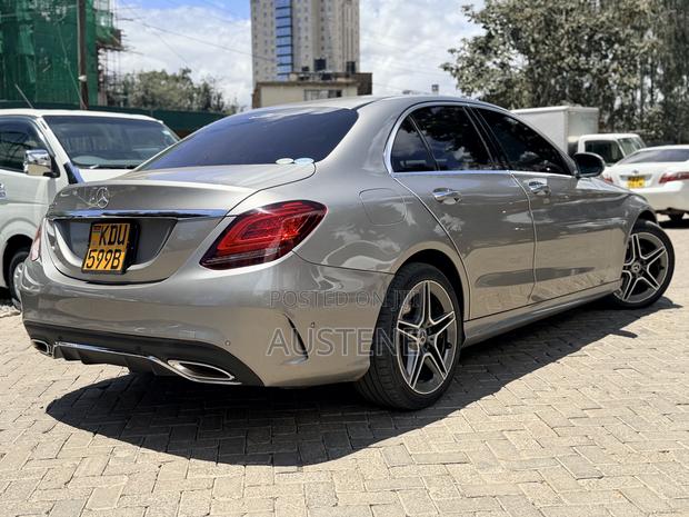 Mercedes-Benz C200 2018 Gray