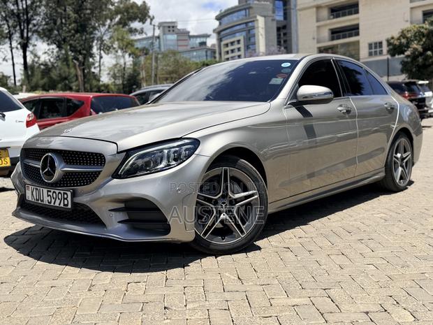 Mercedes-Benz C200 2018 Gray