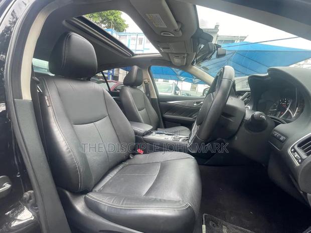 Infiniti Q50 2019 Black