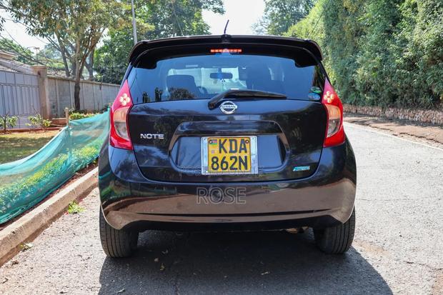Nissan Note 2013 Maroon