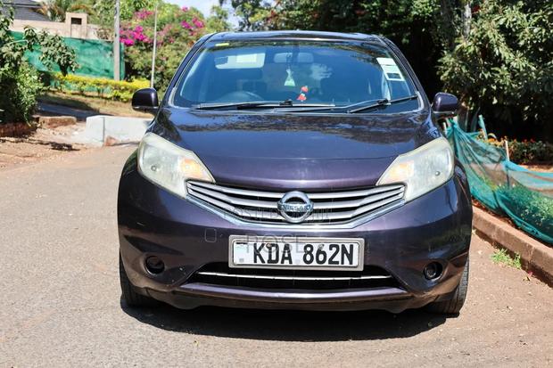 Nissan Note 2013 Maroon