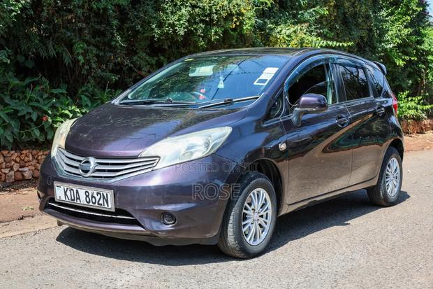 Nissan Note 2013 Maroon