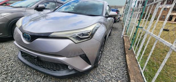 Toyota C-HR 2019 Silver