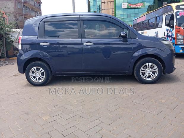 Toyota Spade 1.5 2012 Purple
