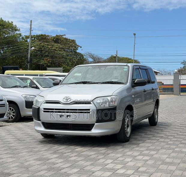 Toyota Probox 2020 Silver