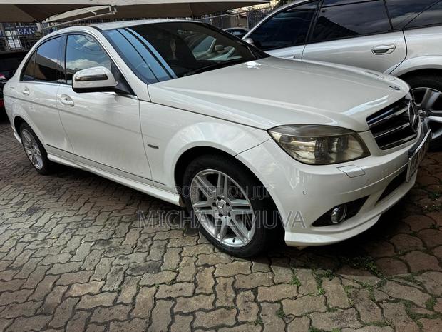 Mercedes-Benz C200 2008 Pearl