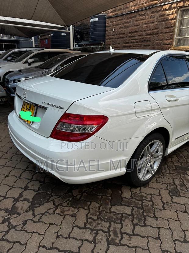 Mercedes-Benz C200 2008 Pearl