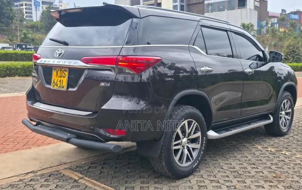 Toyota Fortuner 2.5 D AWD 2018 Black