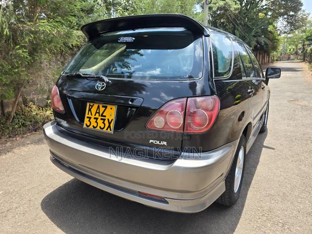 Toyota Harrier 3.0 V6 4WD 2002 Black