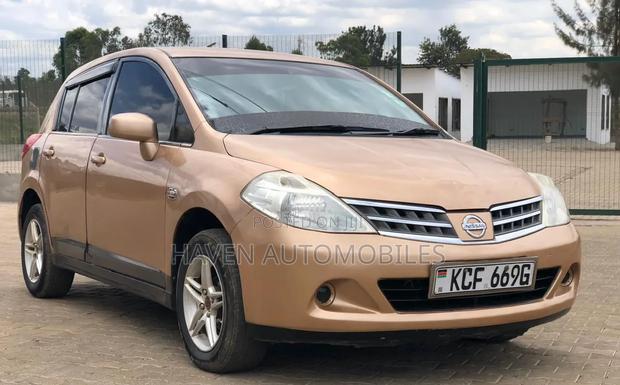 Nissan Tiida 2009 Brown