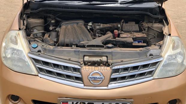 Nissan Tiida 2009 Brown