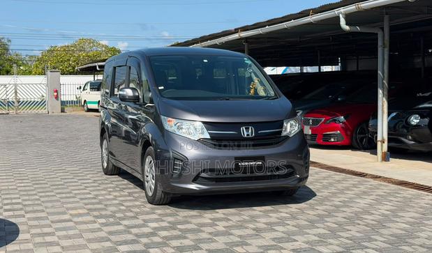 Honda Stepwgn 2019 Gray