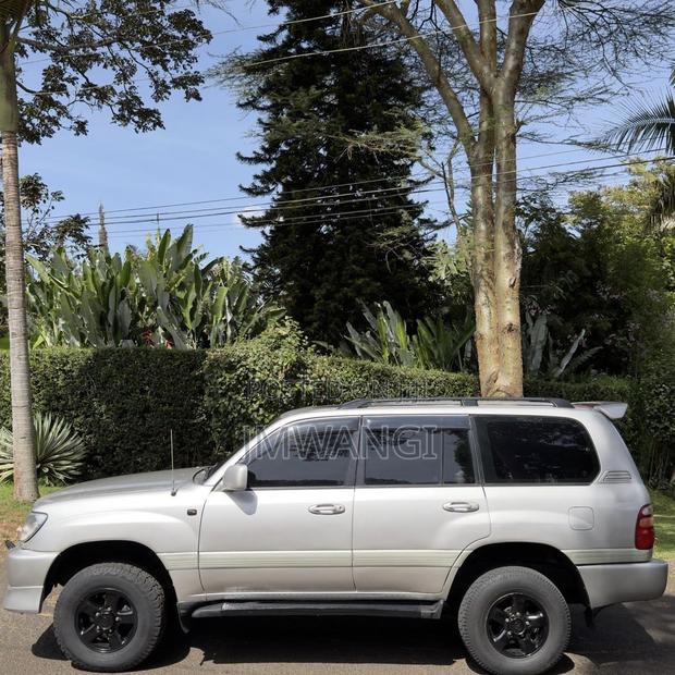 Toyota Land Cruiser 2003 Brown