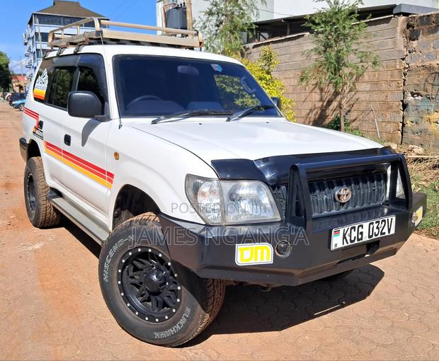 Toyota Land Cruiser Prado 2003 White