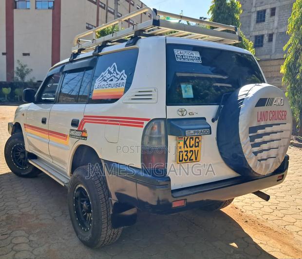 Toyota Land Cruiser Prado 2003 White