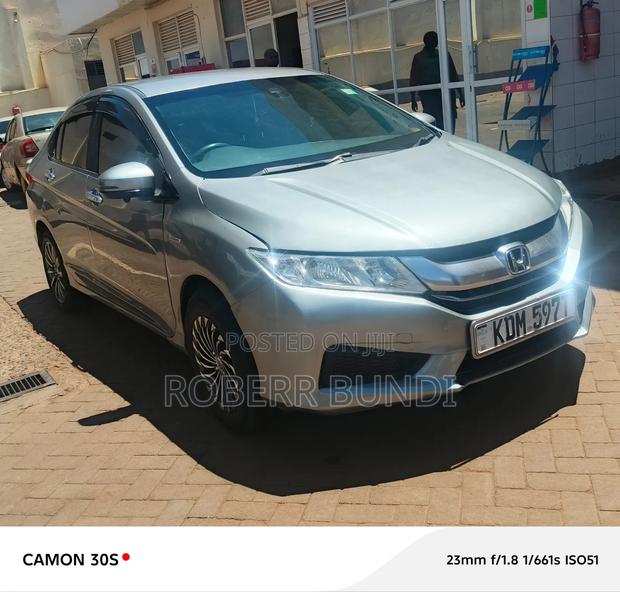 Honda Grace 2016 Gray