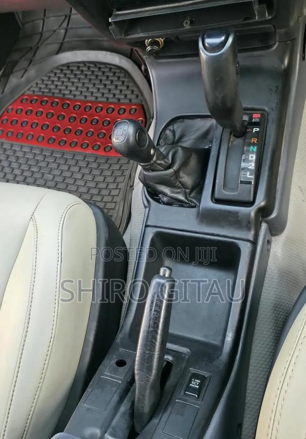 Toyota Hilux Surf 2004 Blue