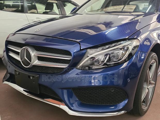 Mercedes-Benz C200 2018 Blue