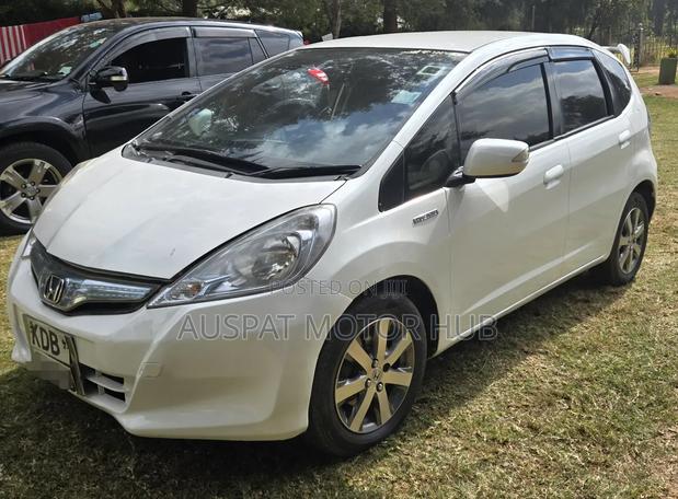 Honda Fit EV 2013 White