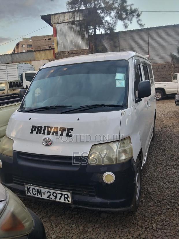 Toyota TownAce 2010 White
