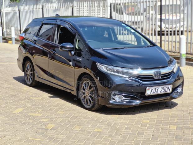 Honda Fit Shuttle 1.5 G 2WD 2017 Black
