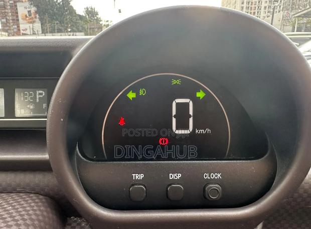 Toyota Porte 2019 Silver