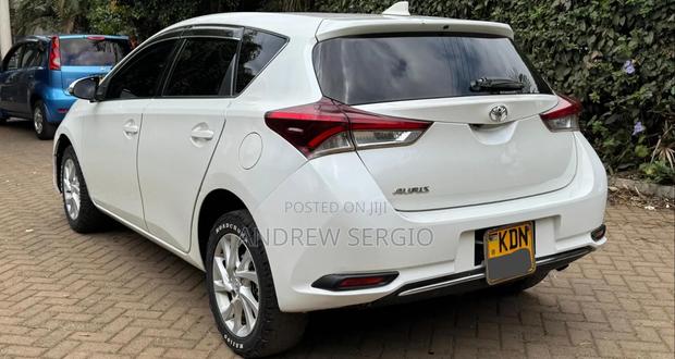 Toyota Auris 2016 White