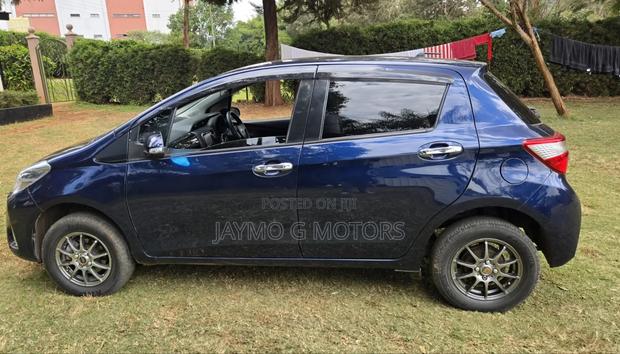 Toyota Vitz 1.3 FWD 5dr 2019 Gray