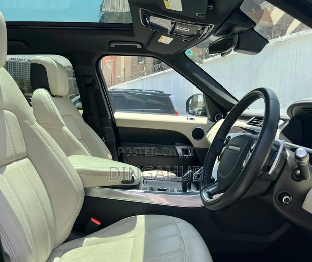 Land Rover Range Rover Sport HSE 2019 Blue