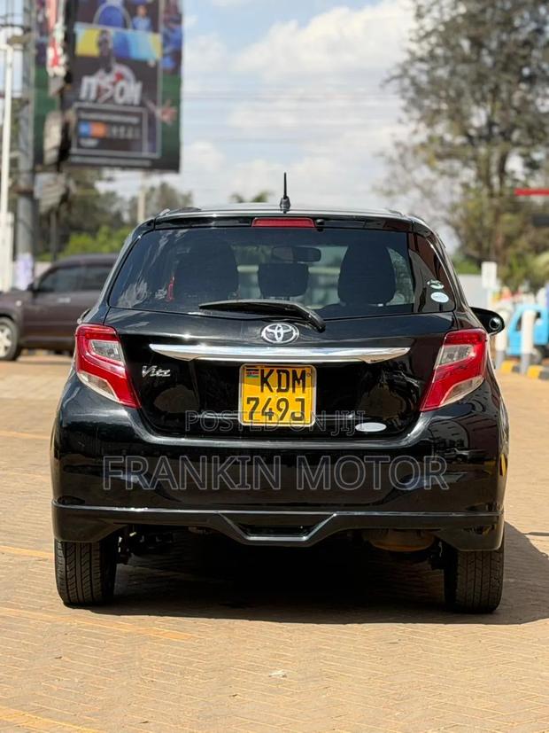 Toyota Vitz 2016 Black