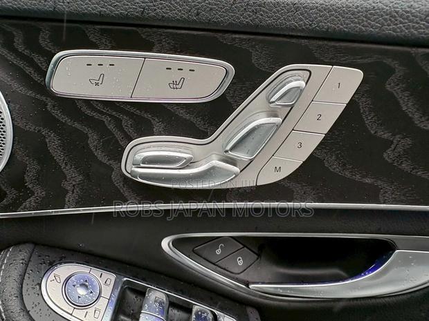 Mercedes-Benz C200 2019 Ivory