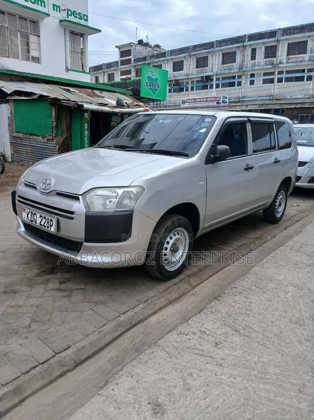 Toyota Probox 2017 Silver