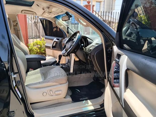 Toyota Land Cruiser Prado 2013 Black