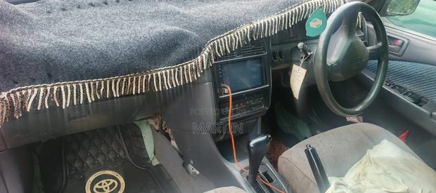 Toyota Carina 1998 Silver