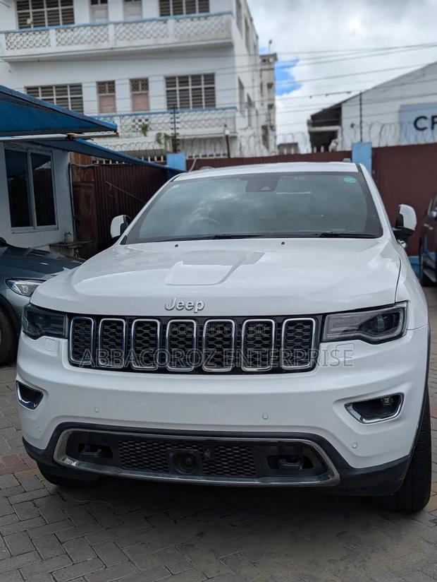 Jeep Grand Cherokee 2019 White