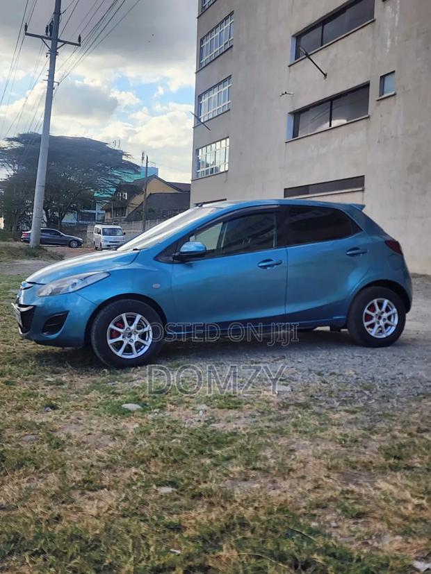 Mazda Demio 2013 Blue