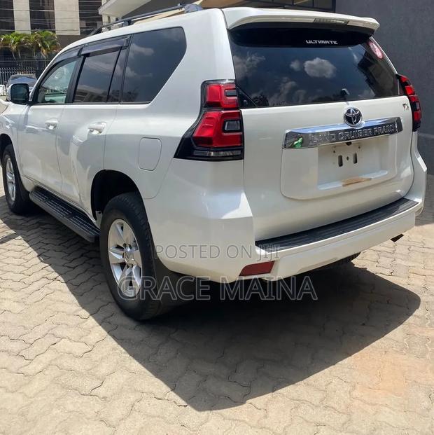 Toyota Land Cruiser Prado 2.8 2020 White