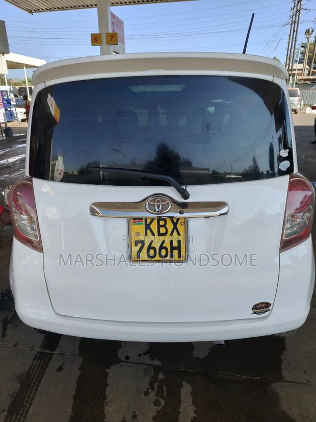 Toyota Ractis 1.5 FWD 2006 White