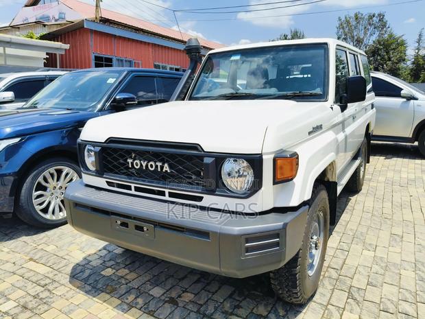 New Toyota Land Cruiser 2024 White