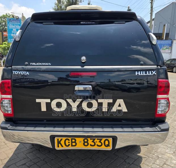 Toyota Hilux 2008 Black