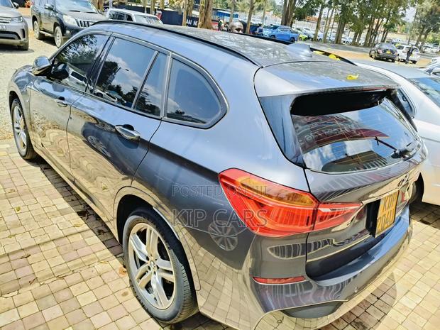 BMW X1 xDrive28i AWD 2016 Gray